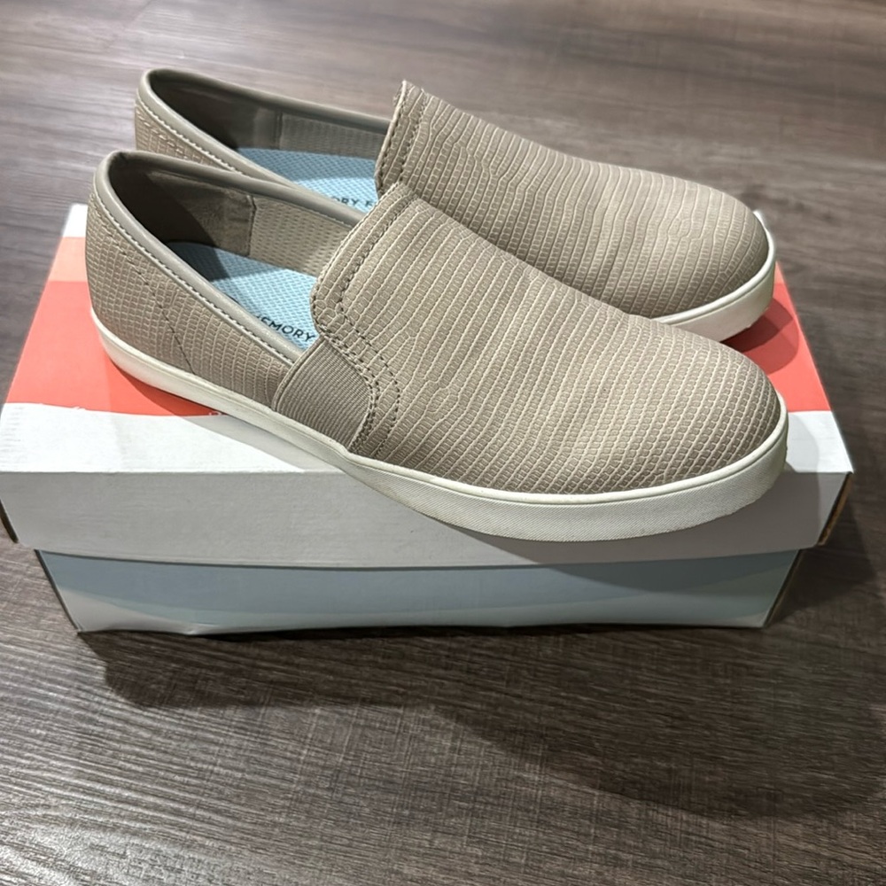 Dr.Scholl’s shoes